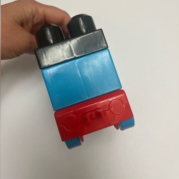 Thomas & Friends ๐ค๐๐ Buildable Train Set (5 Pieces)- Global Thomas Engine - Picture 11 of 17